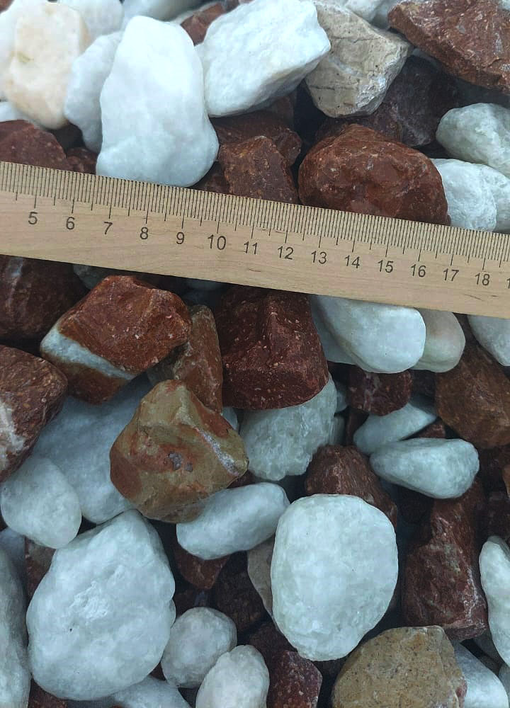 kroshka-miks-belo-rozovaya-frakcziya-20-40-mm Крошка микс бело-розовая фракция 20-40 мм